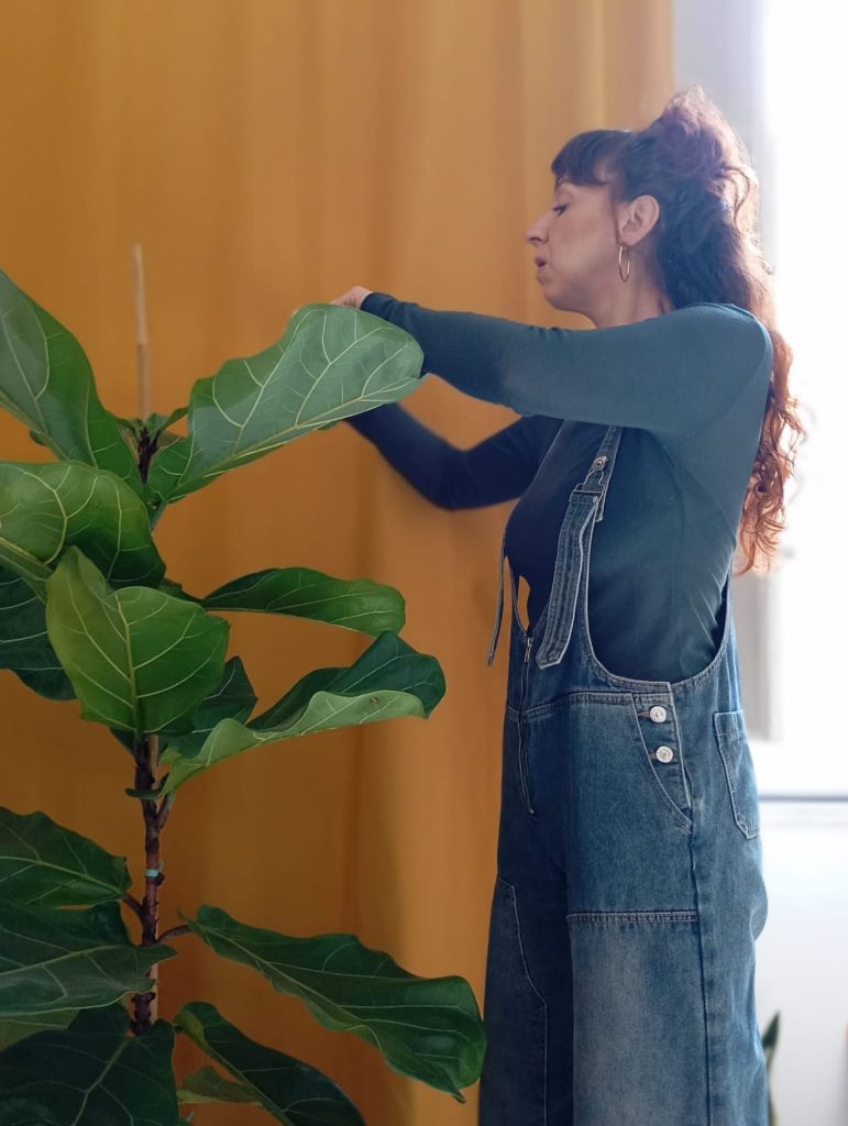 Filomena Carillo nel suo studio